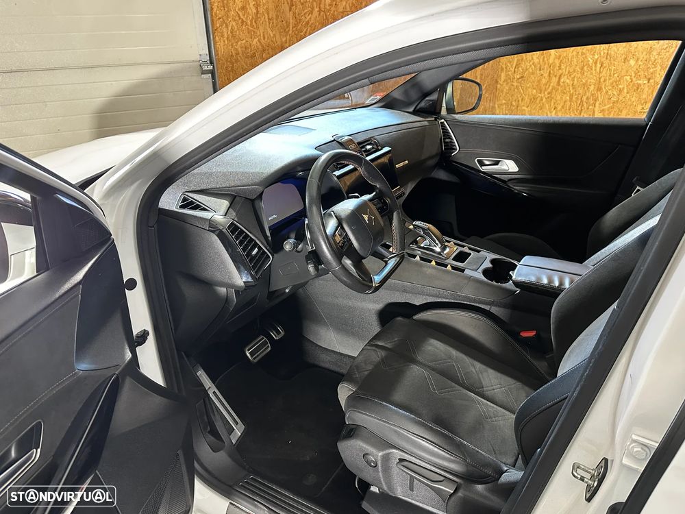 DS DS7 Crossback 1.5 BlueHDi Performance Line EAT8 - 7