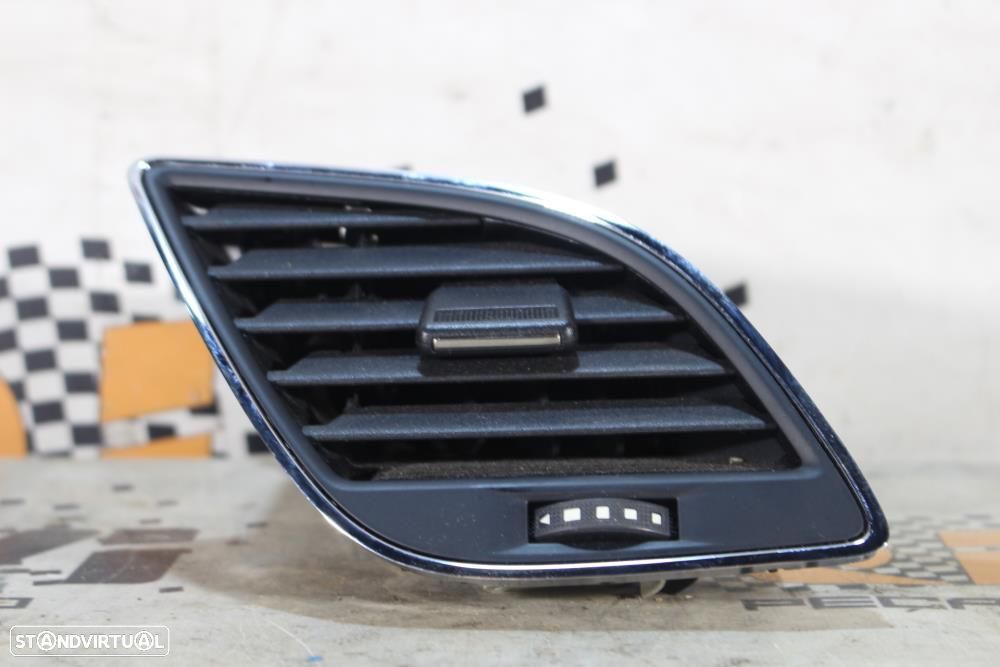 Arejador / Difusor De Ar Seat Leon (5F1)  5F1820902 / Lateral Direito - 1