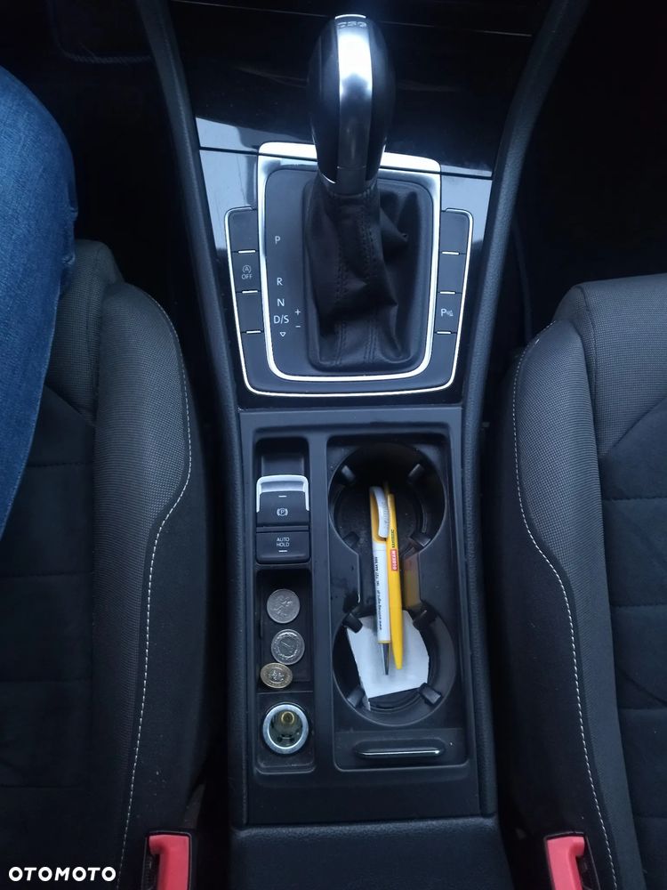 Volkswagen Golf 2.0 TDI (BlueMotion Technology) DSG Comfortline - 12