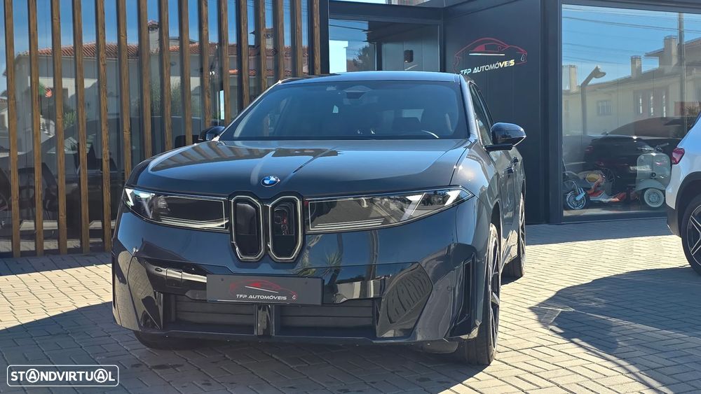 BMW iX3 50 xDrive Pack Desportivo M Pro foto 3