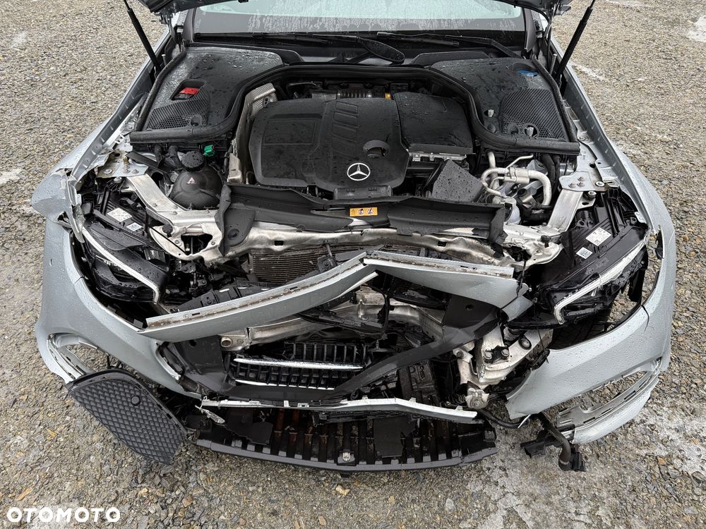 Mercedes-Benz Klasa E - 31