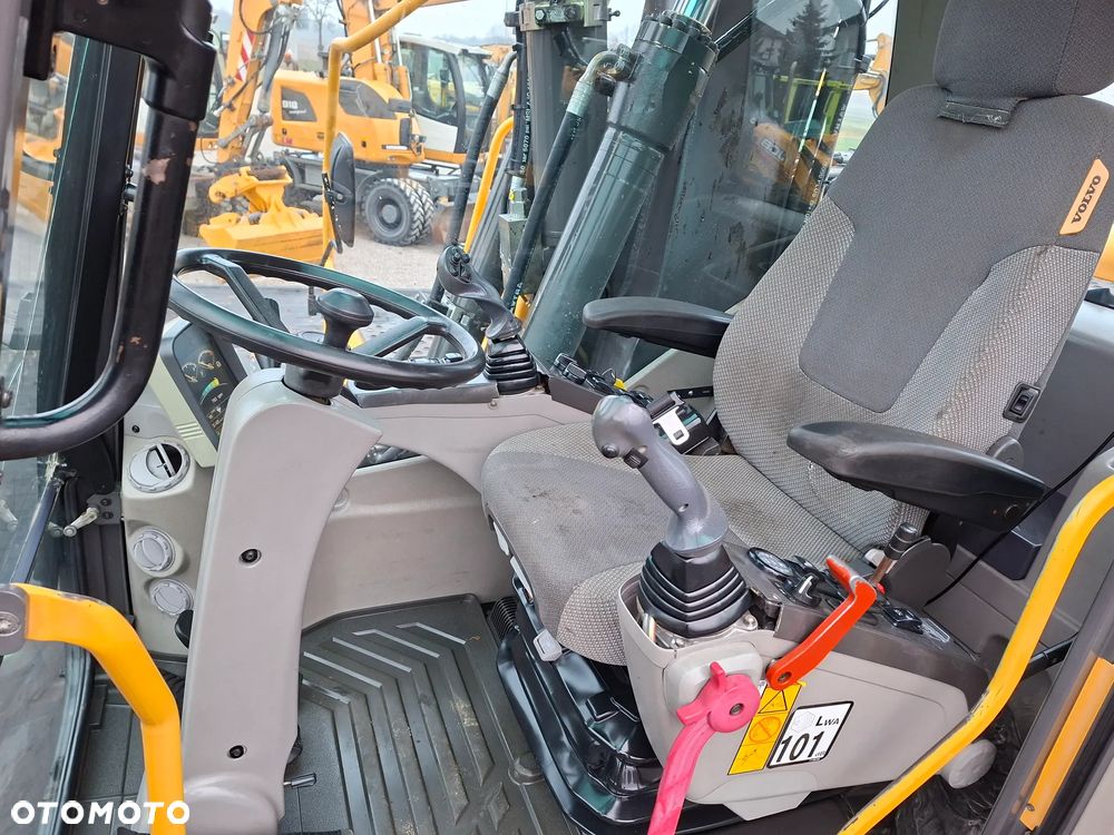 Volvo EW160C rok 2009 - 10