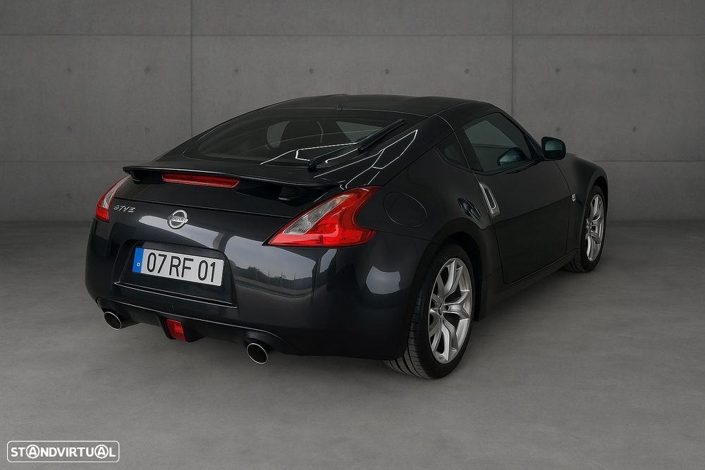 Nissan 370 Z - 8