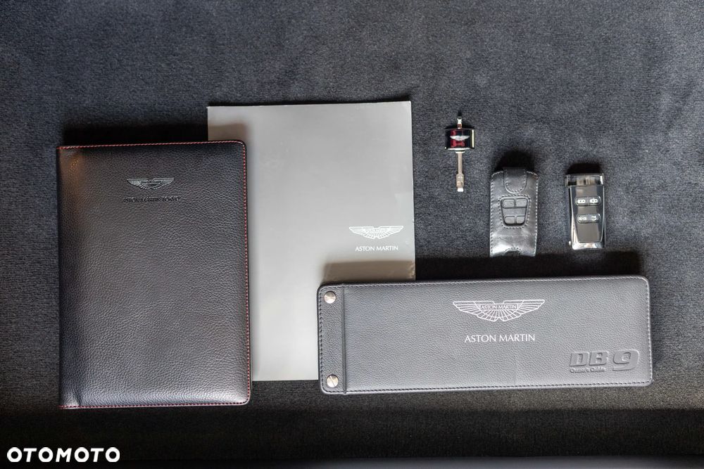 Aston Martin DB9 Touchtronic - 18