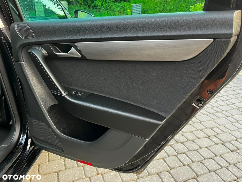 Volkswagen Passat 2.0 TDI Comfortline DSG - 16