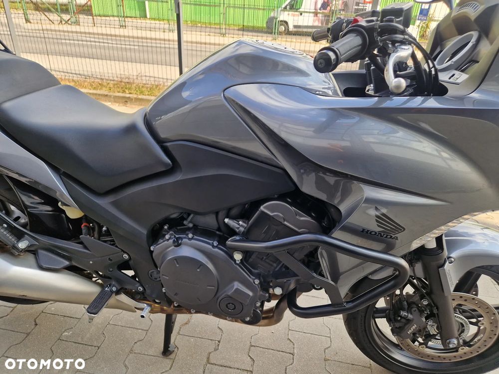 Honda CBF - 12
