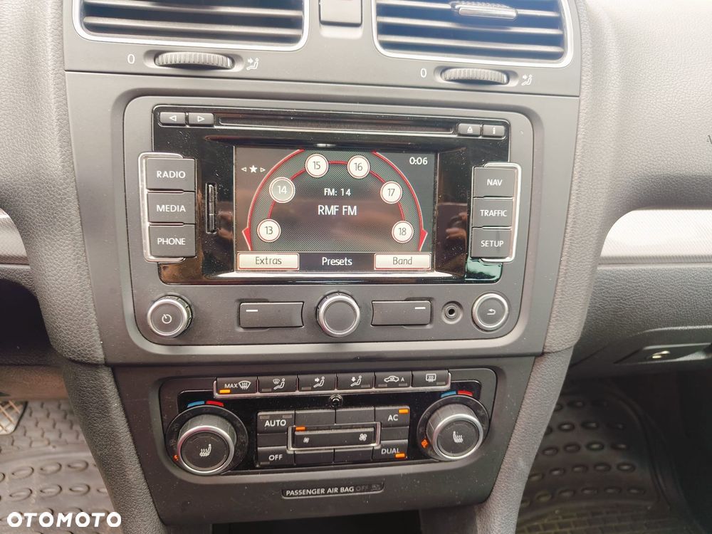 Volkswagen Golf 1.6 TDI DPF MATCH - 5