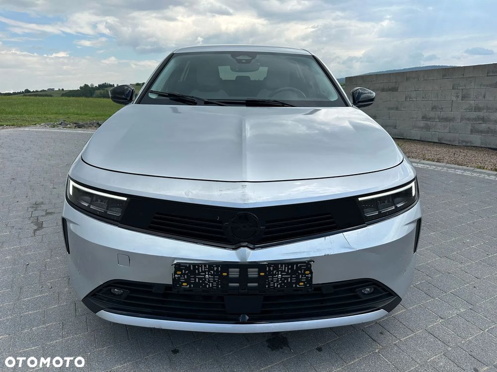 Opel Astra 1.6 T Plug-in Hybrid Elegance - 2