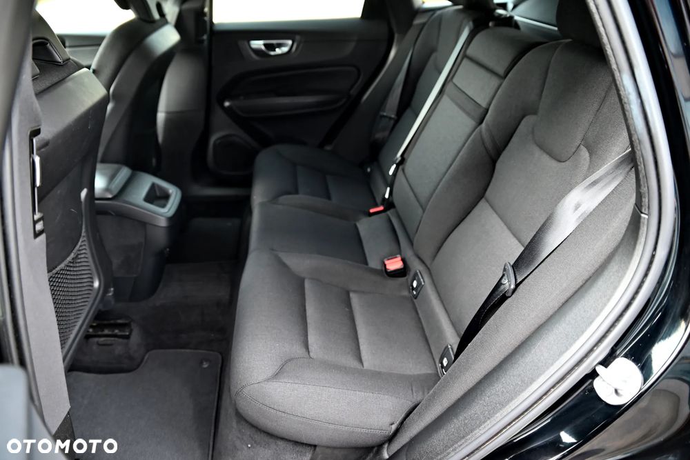 Volvo XC 60 B4 D Geartronic Momentum - 22