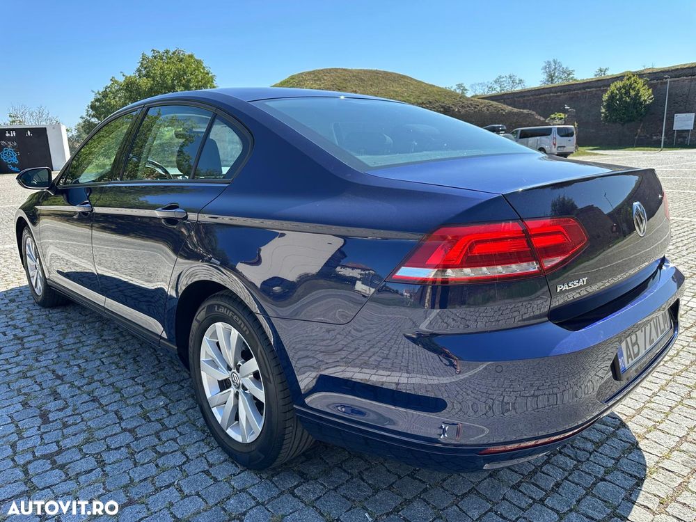 Volkswagen Passat - 6