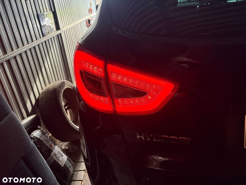 Hyundai ix35 blue 1.6 2WD Finale Gold - 9