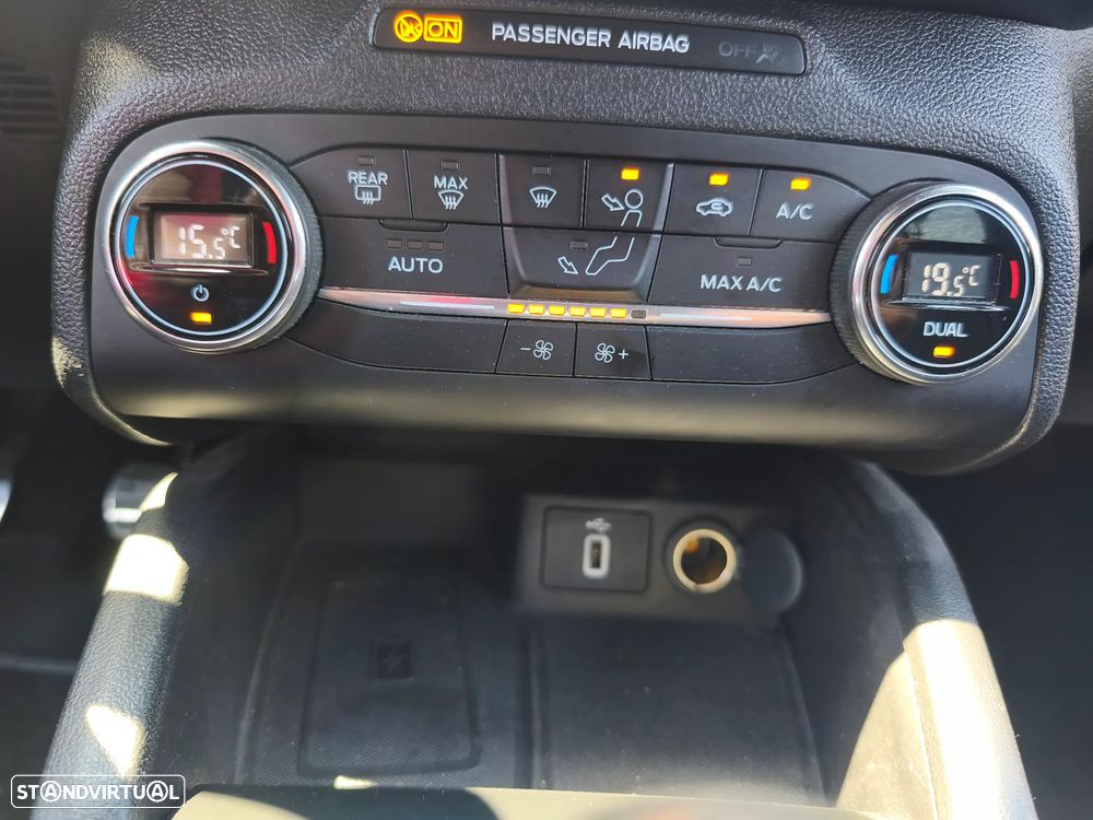 Ford Focus SW 1.5 TDCi EcoBlue ST-Line - 16