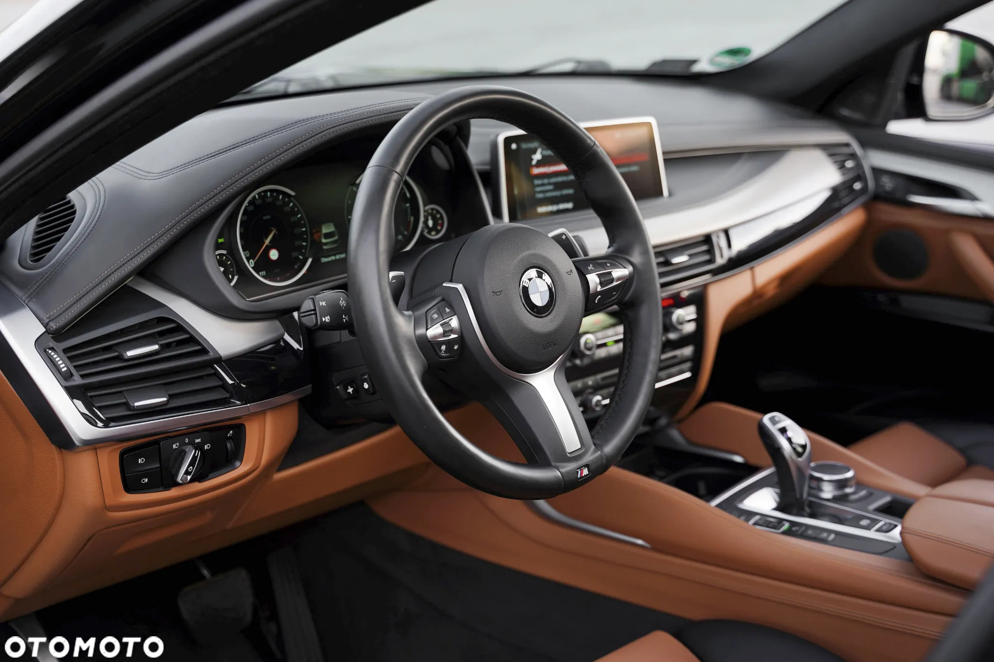 BMW X6 M50d - 24