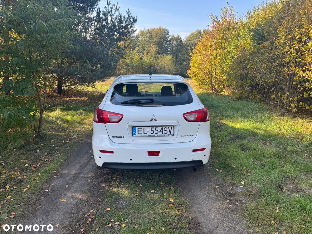 Mitsubishi Lancer - 6