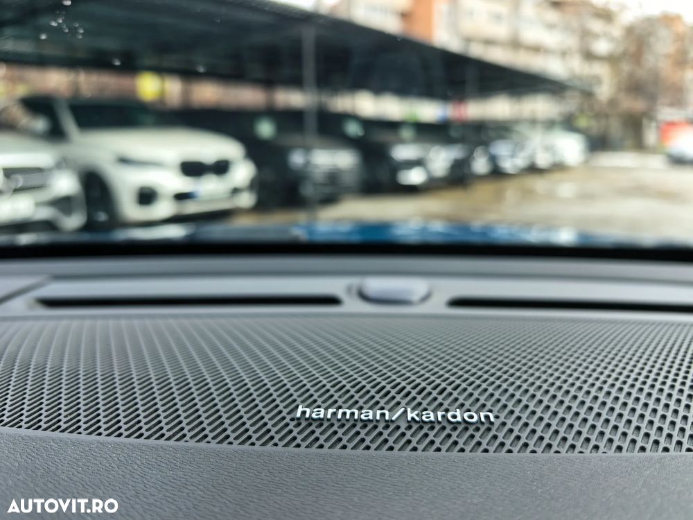 Volvo XC 40 T4 Recharge DKG Ultimate Bright - 21