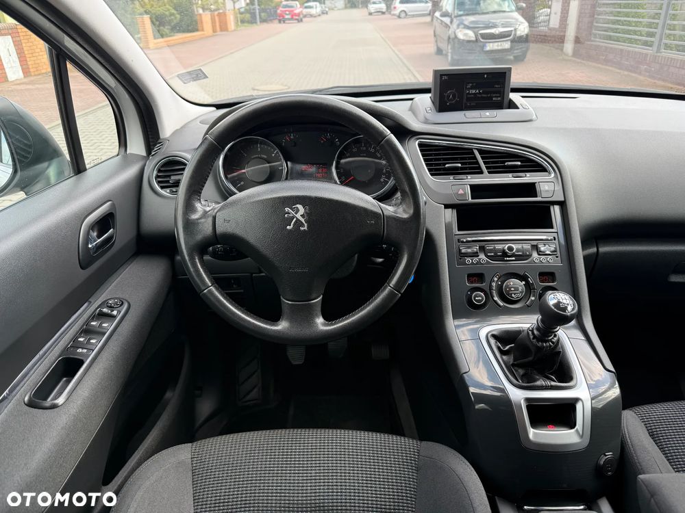 Peugeot 5008 - 31