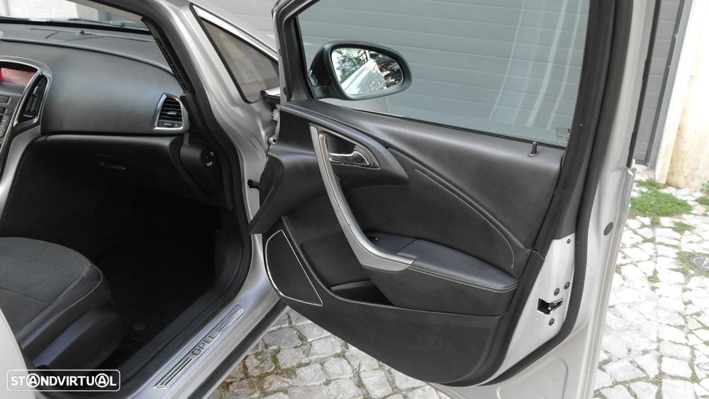 Opel Astra Sports Tourer 1.7 CDTi Cosmo - 22