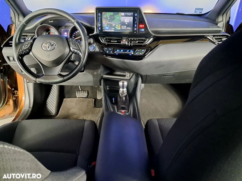 Toyota C-HR 1.8 HSD 4x2 CVT C-enter - 9