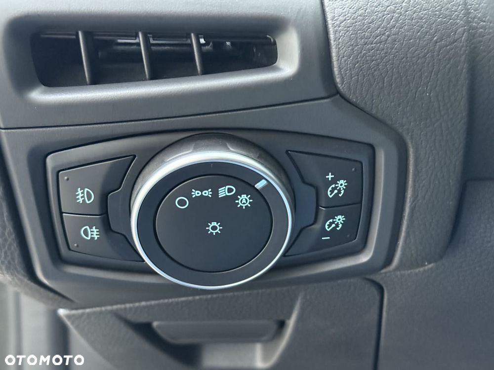 Ford Focus 2.0 TDCi Titanium ASS - 32