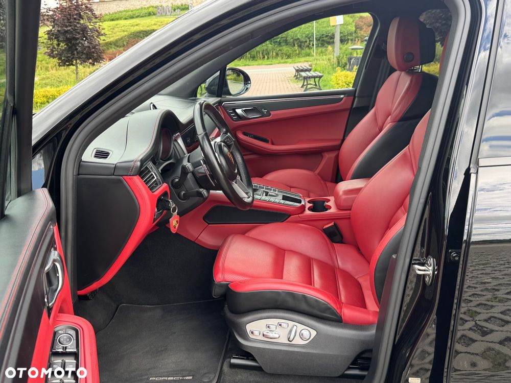 Porsche Macan - 40