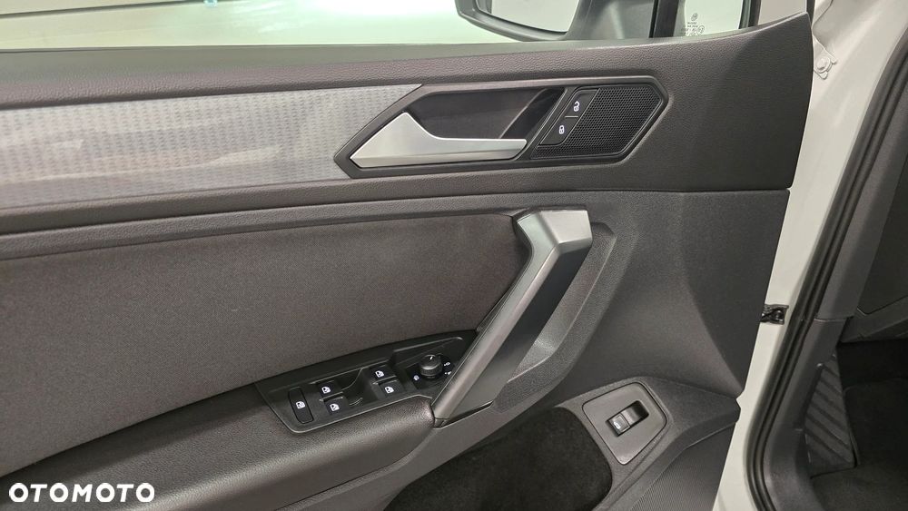 Volkswagen Tiguan 2.0 TSI 4Mot Elegance DSG - 12