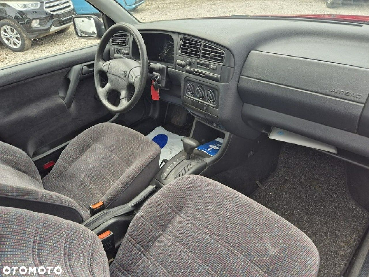 Volkswagen Vento - 11