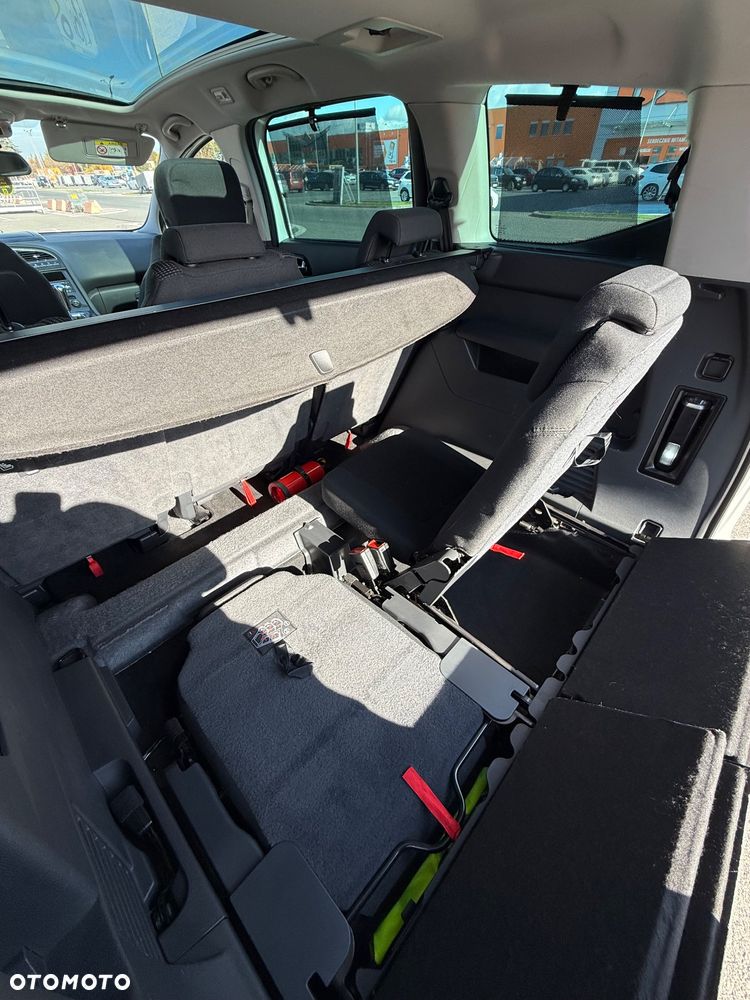 Peugeot 5008 2.0 HDi Allure 7os - 17