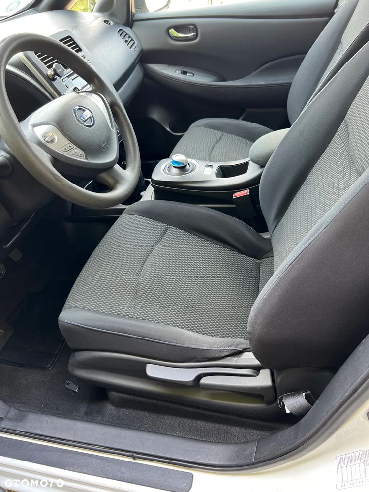 Nissan Leaf - 10