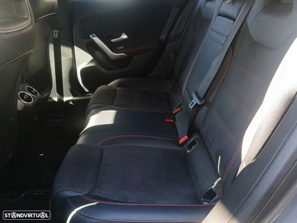 Mercedes-Benz CLA 180 d Shooting Brake AMG Line Aut. - 18