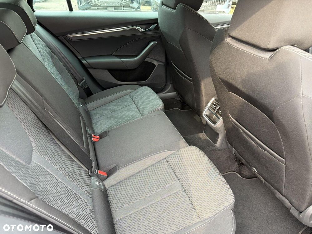 Skoda Octavia 2.0 TDI SCR Style DSG - 38