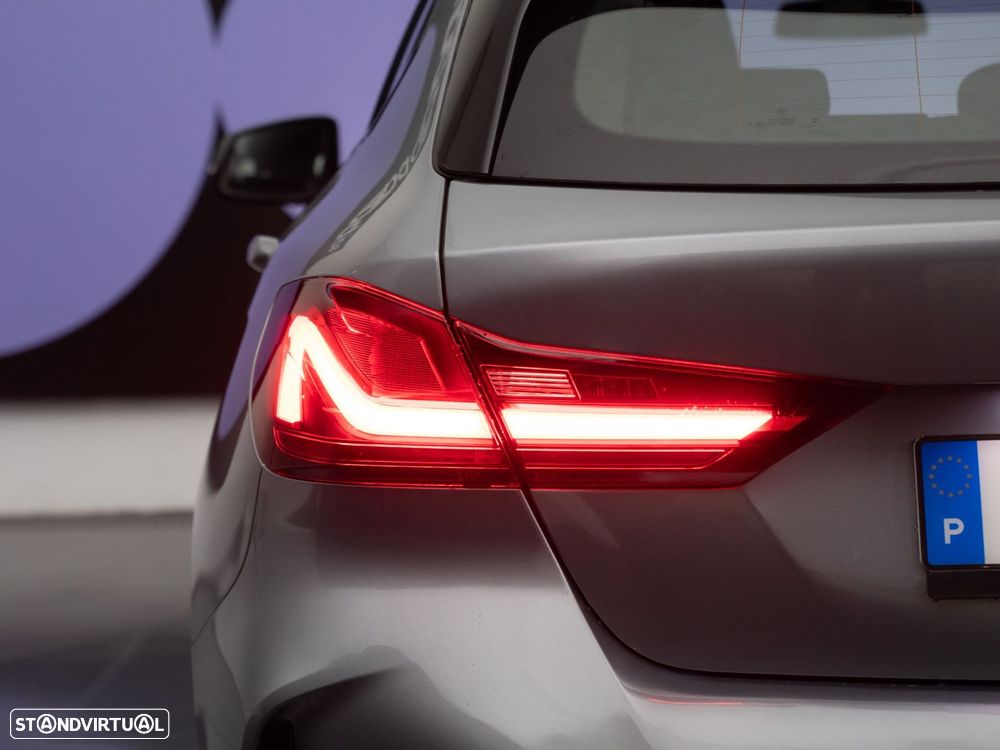 BMW 116 d Pack Desportivo M - 10