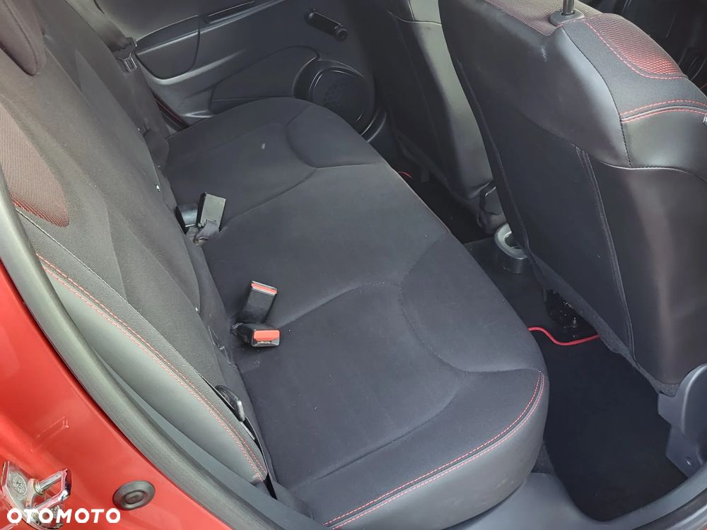 Renault Clio 1.2 16V 75 LIMITED - 28