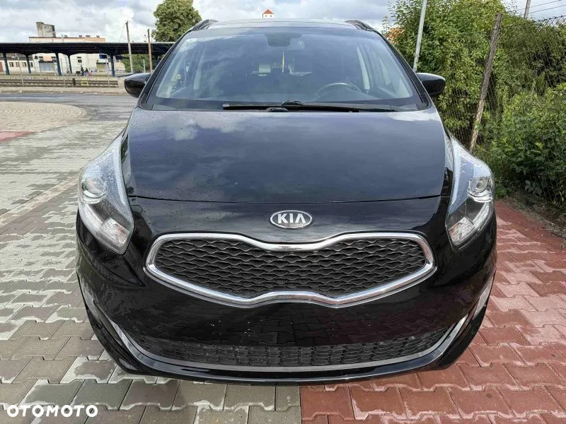 Kia Carens - 3