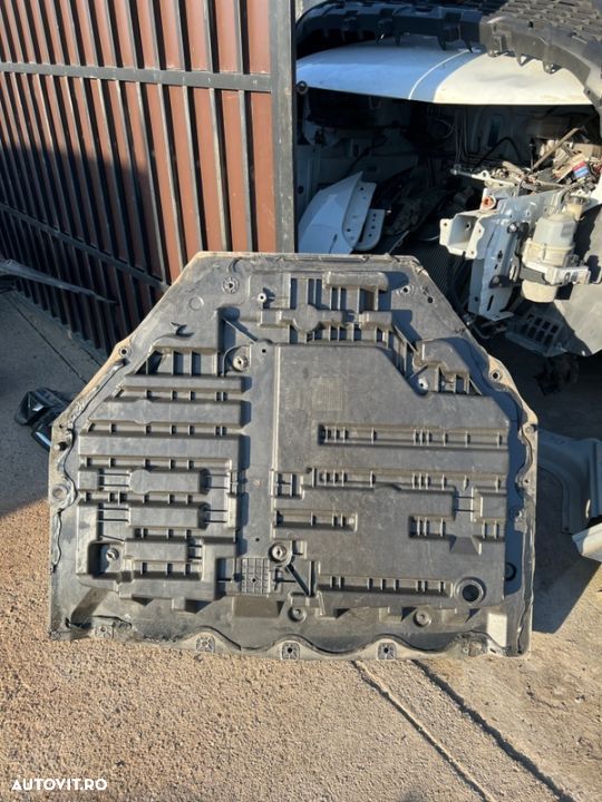 podea spate portbagaj renault megane 4 cu Adblue - 2