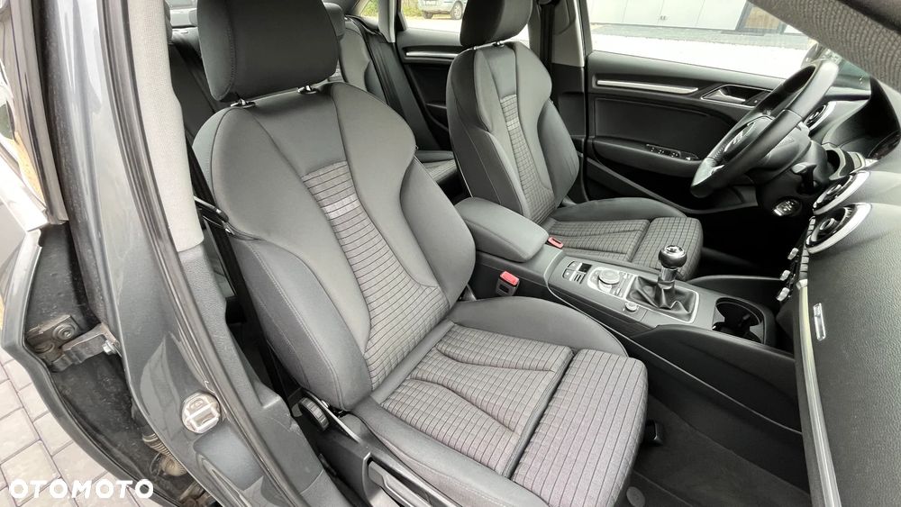 Audi A3 Limousine 2.0 TDI S line Sportpaket - 14