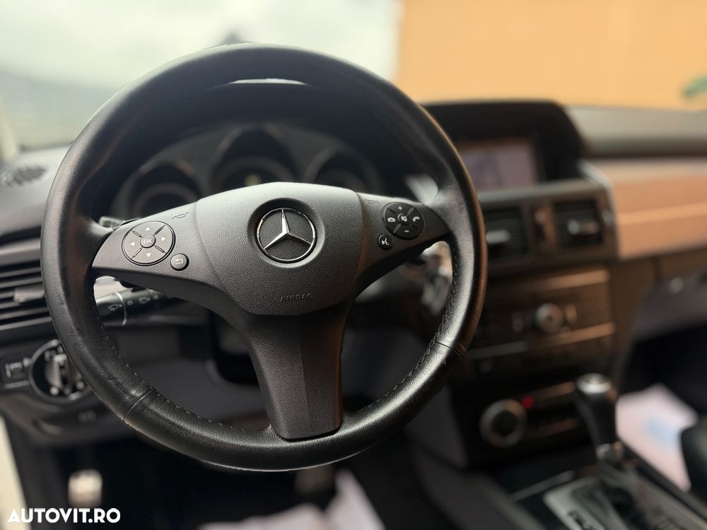 Mercedes-Benz GLK 220 CDI DPF BlueEFFICIENCY 7G-TRONIC SPORT EDITION - 9