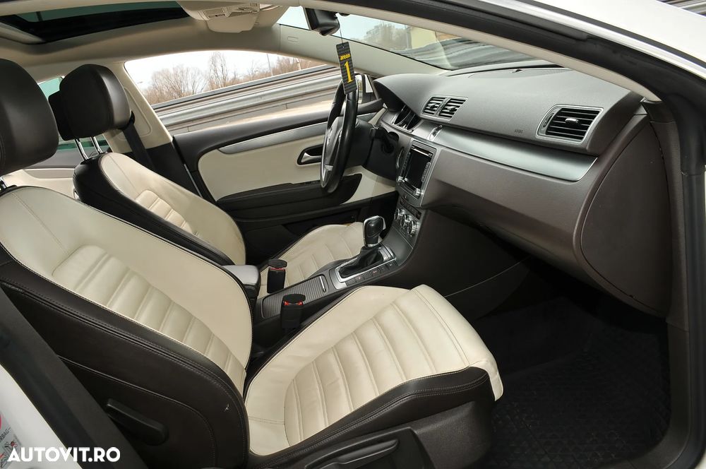 Volkswagen Passat CC - 12