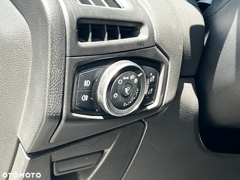Ford Focus 1.5 TDCi Titanium PowerShift - 23