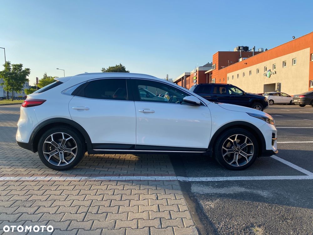 Kia XCeed 1.6 T-GDI L Business Line DCT - 4
