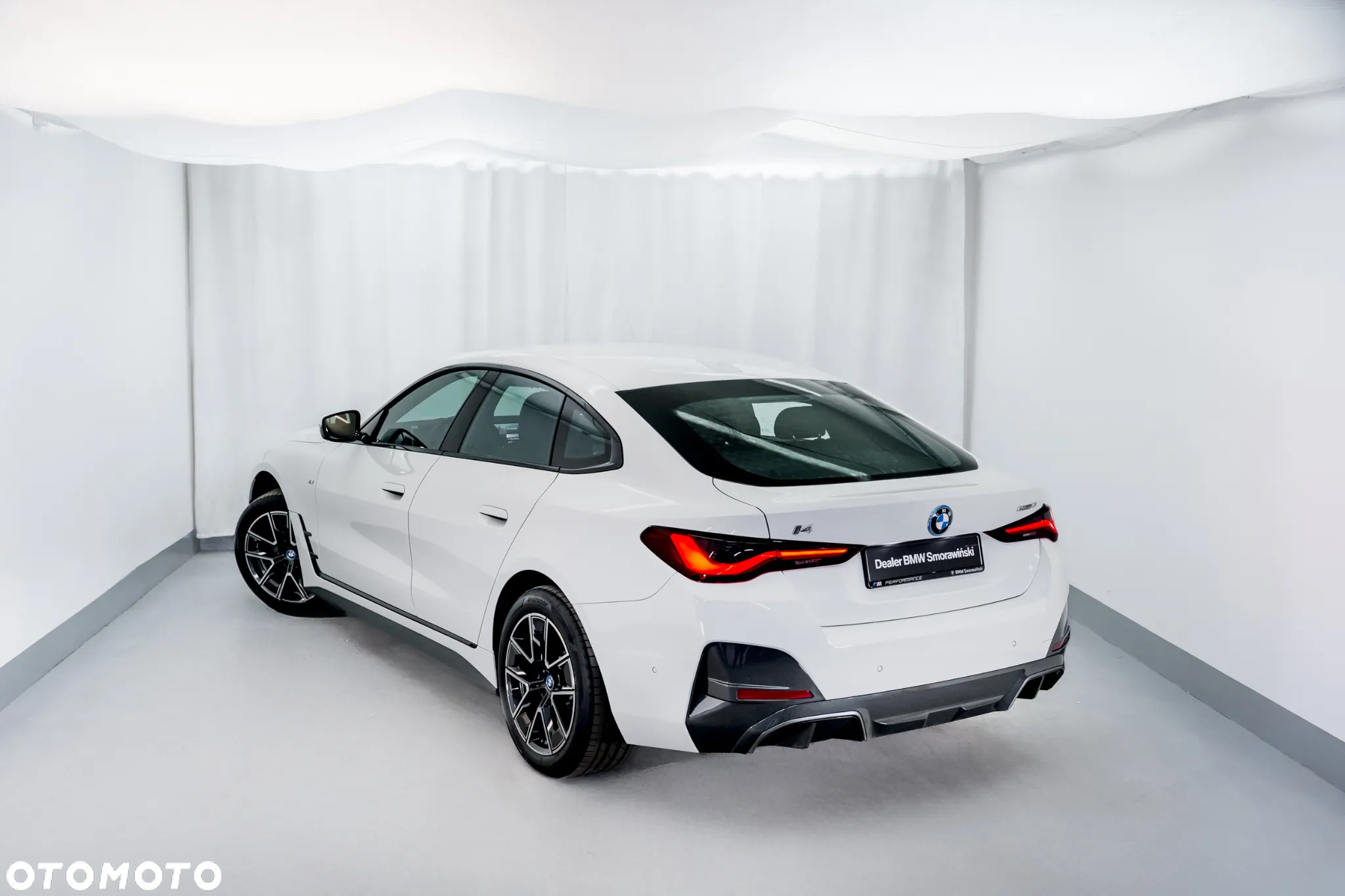 BMW i4 - 9