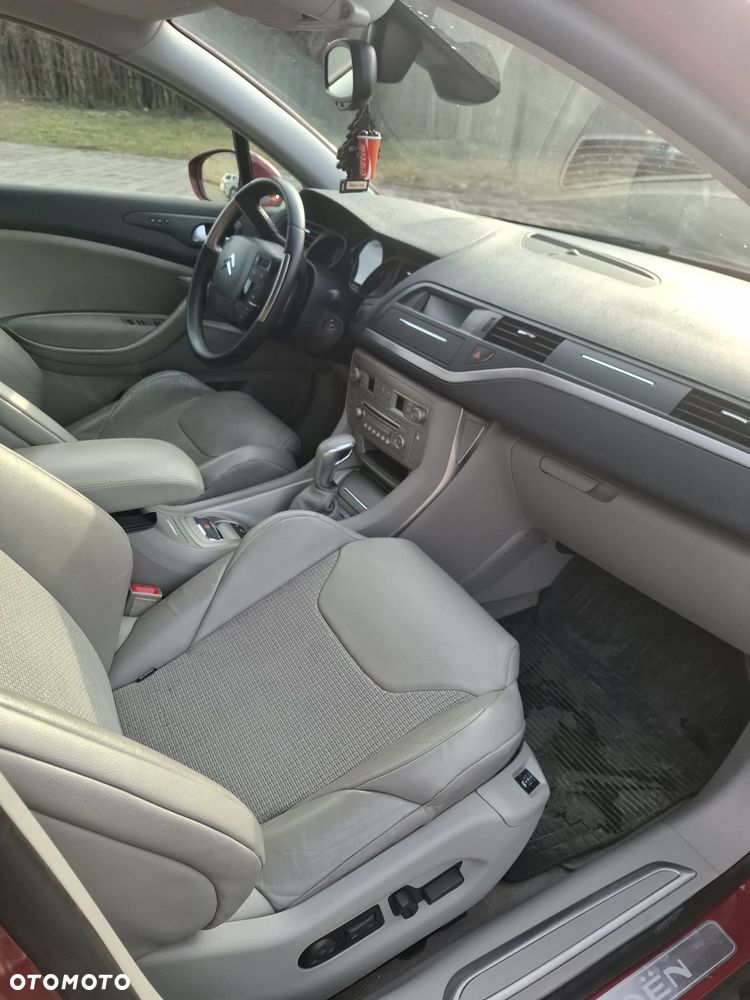 Citroën C5 3.0 HDi V6 Exclusive - 9
