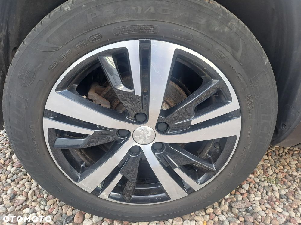 Peugeot 5008 - 10