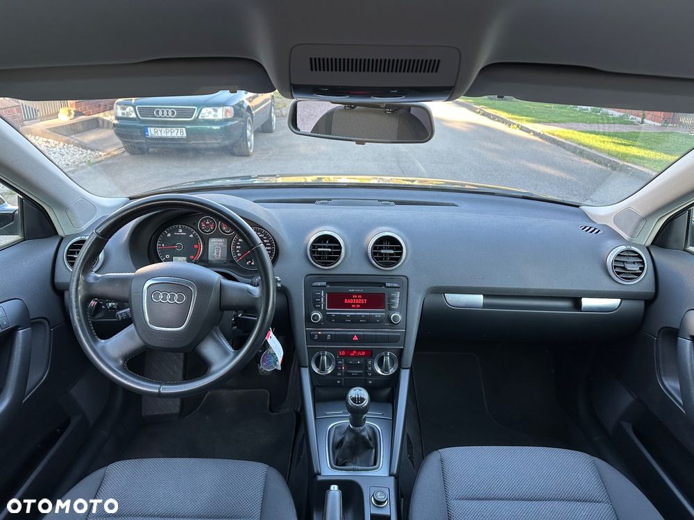 Audi A3 Sportback 1.6 TDI DPF Attraction - 18