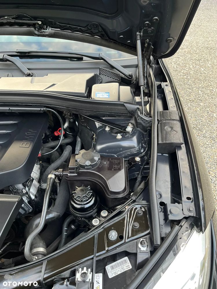 BMW X1 xDrive20d - 38