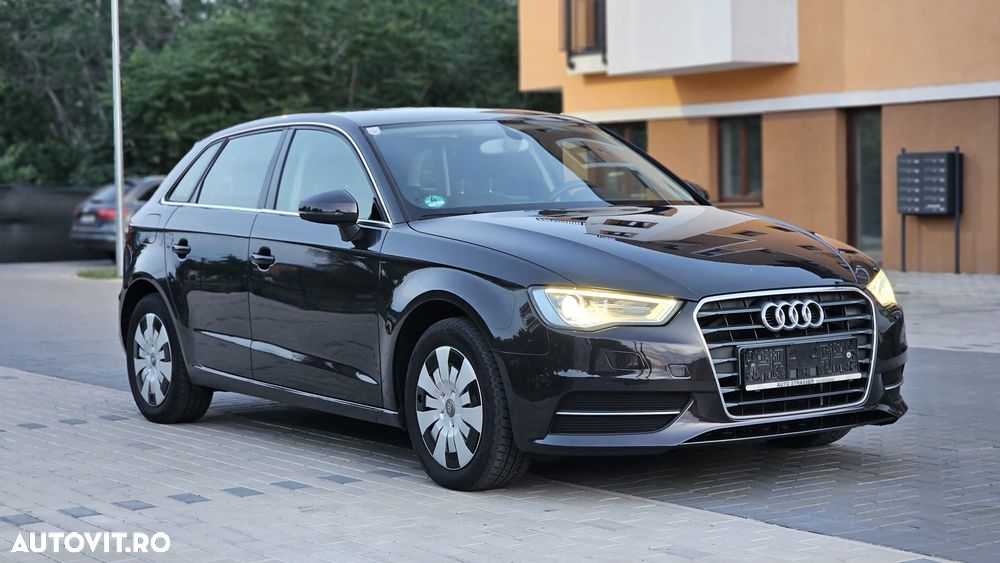 Audi A3 Sportback - 2