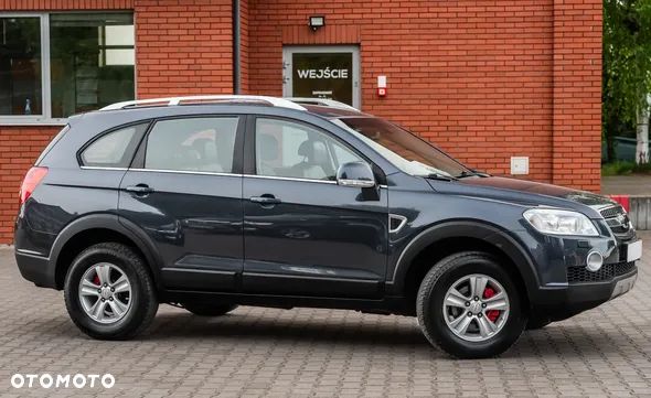 Chevrolet Captiva 3.2 4WD 7 Sitzer LT - 10
