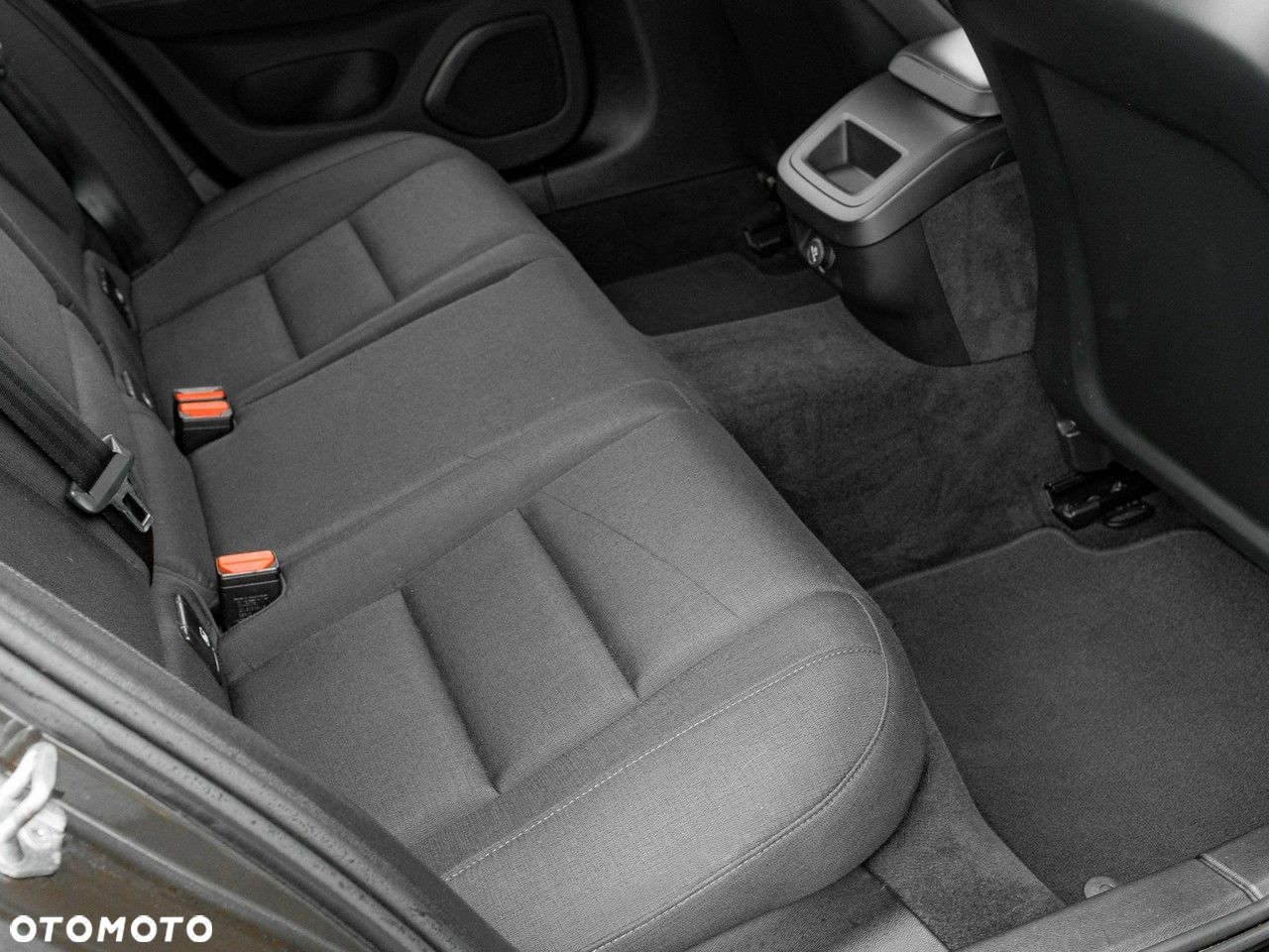 Volvo V60 D3 SCR Momentum - 31