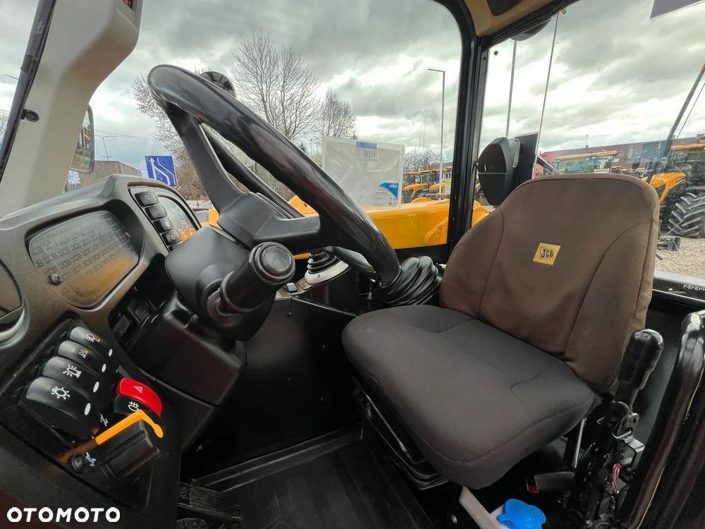 JCB 526-56 AGRI TURBO - 9