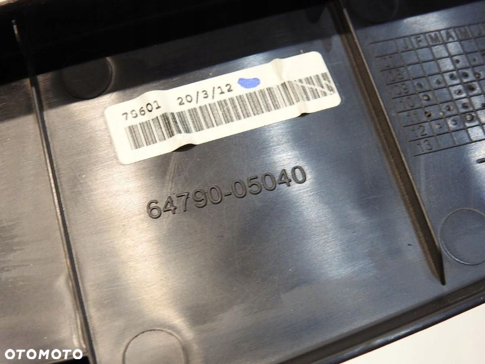 LISTWA OSŁONA KLAPY TYŁ TOYOTA AVENSIS III T27 KOMBI 64790-05040 - 11