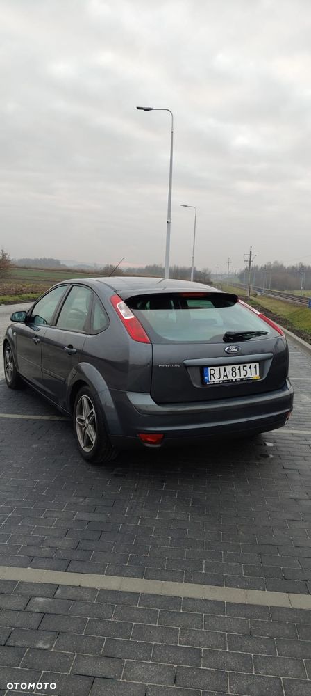 Ford Focus 1.6 Titanium - 4